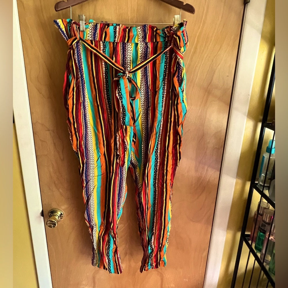 SHEIN Tribal Print Loose Pant w. Tie Belt Size 4X